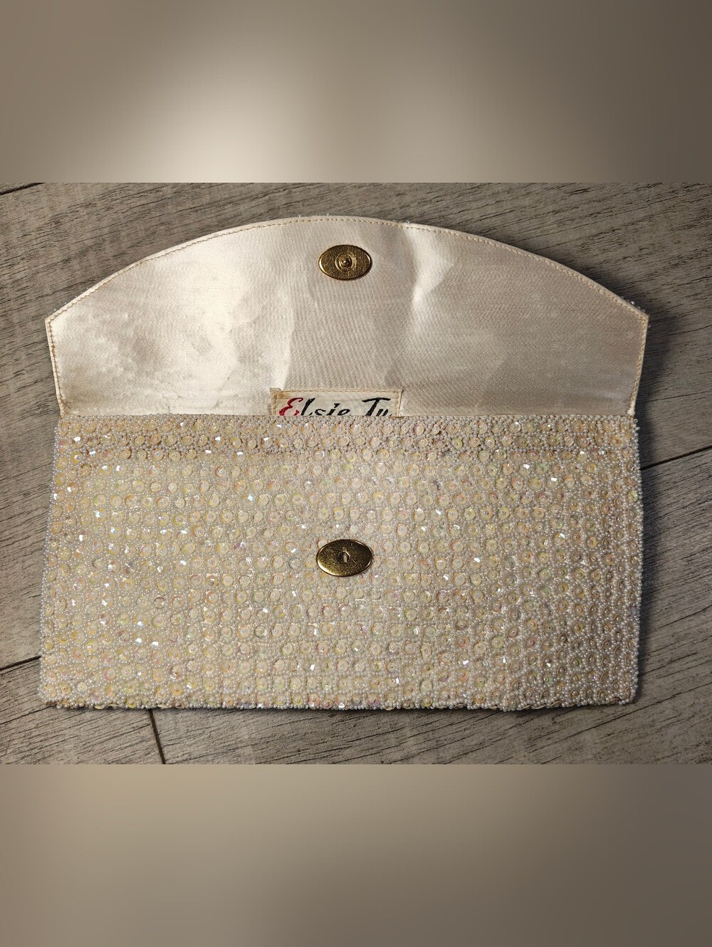 Vtg 1960s Elsie Tu Hong Kong Iridescent Sequin & Seed Bead Envelope Clutch